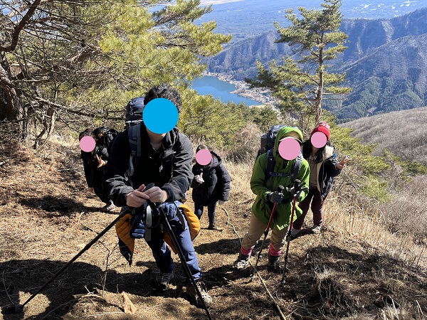 毛無山の登山イベントの社会人サークルヤマトモ